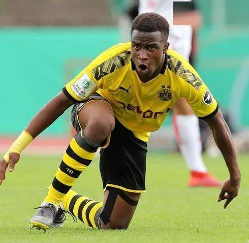  德甲新生代闪耀，穆科科破纪录成最年轻进球者  