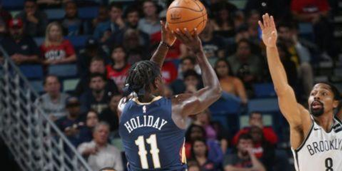  霍勒迪致命抢断雄鹿一分险胜篮网豪取八连胜